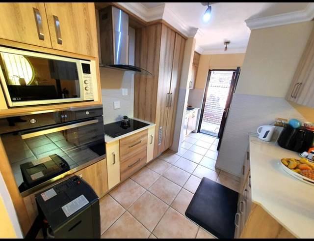 3 BEDROOM HOUSE FOR SALE IN KARENPARK